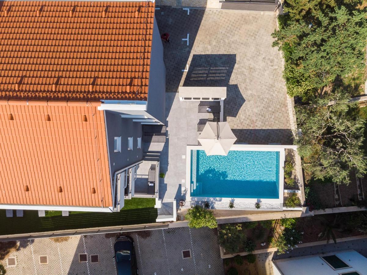 Summer Breeze Pool Apartments Novalja Exterior photo