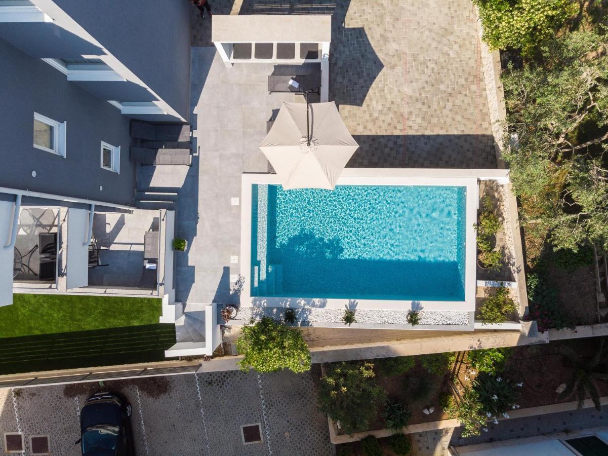Summer Breeze Pool Apartments Novalja Exterior photo